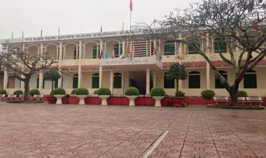 Thầy giáo dạy văn ở Chí Linh bị tố sàm sỡ nữ sinh lớp 9.
