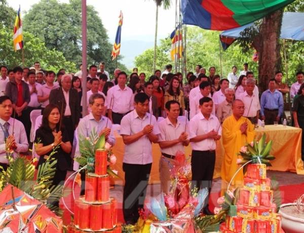 Khai hội truyền thống chùa Thanh Mai